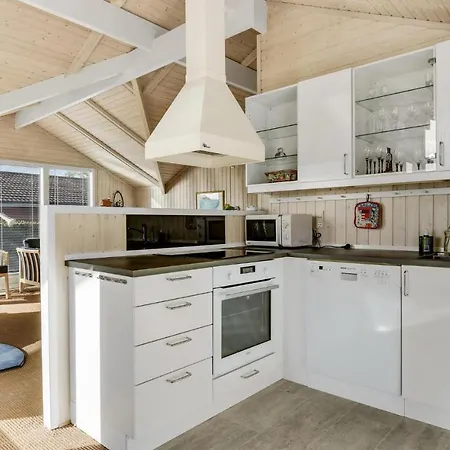 3 Bedroom Lovely In