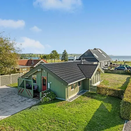 3 Bedroom Lovely In
